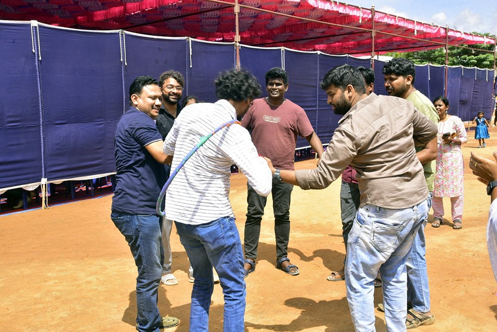 imgi_10_family-day2409