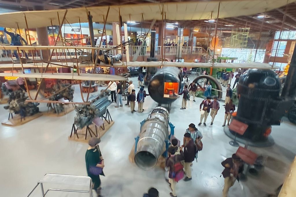 imgi_10_museum-visit2409