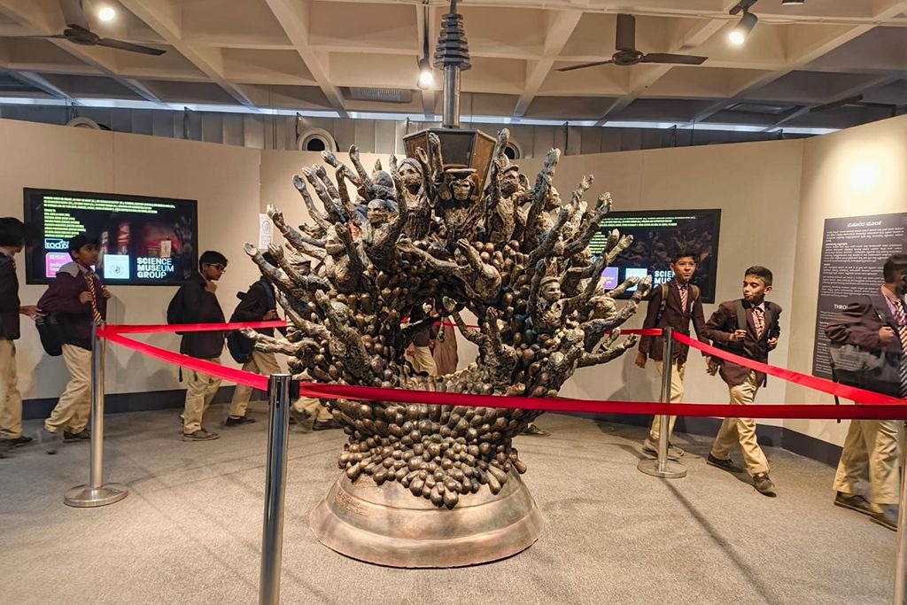 imgi_11_museum-visit2410