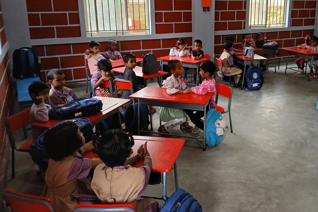 imgi_11_openingday2410