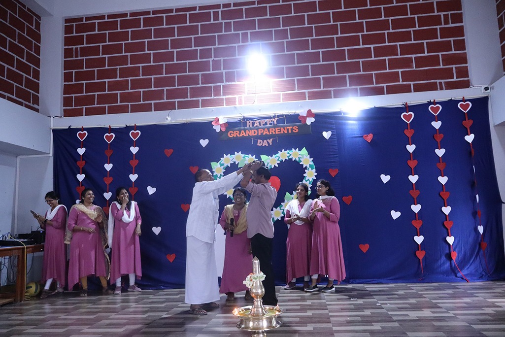 imgi_12_grandparentsday2411