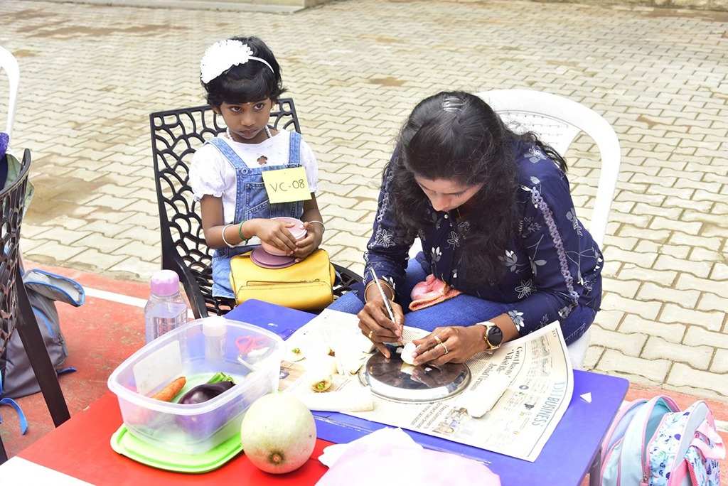 imgi_13_family-day2412