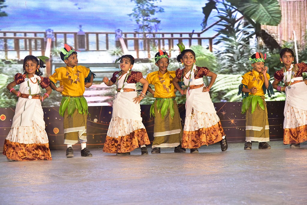 imgi_14_annual-day2413