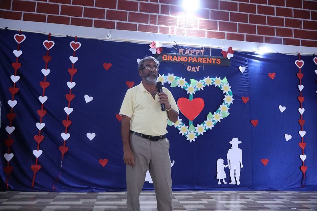 imgi_15_grandparentsday2414