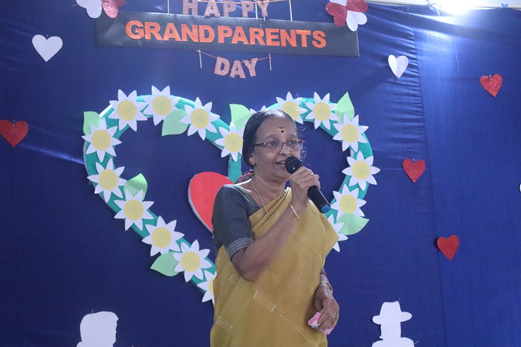 imgi_16_grandparentsday2415