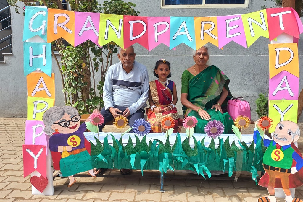 imgi_25_grandparentsday2424