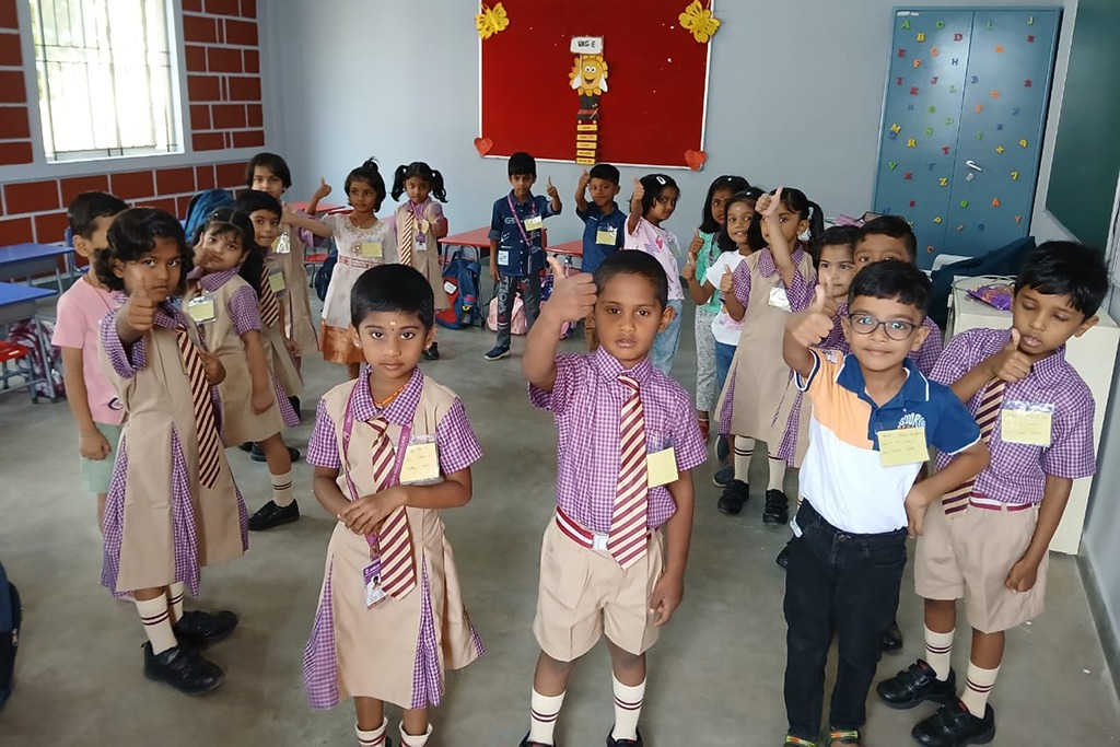 imgi_2_openingday2401