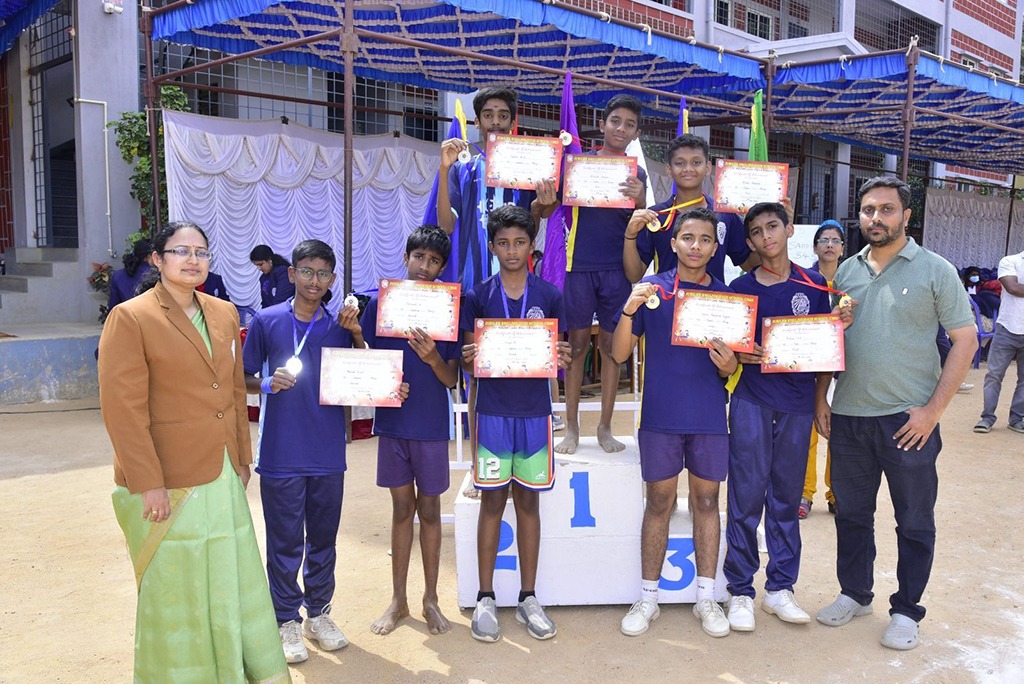 imgi_2_sports-senior2401