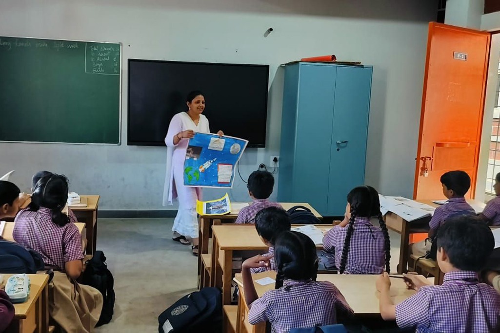 imgi_3_space-day2402