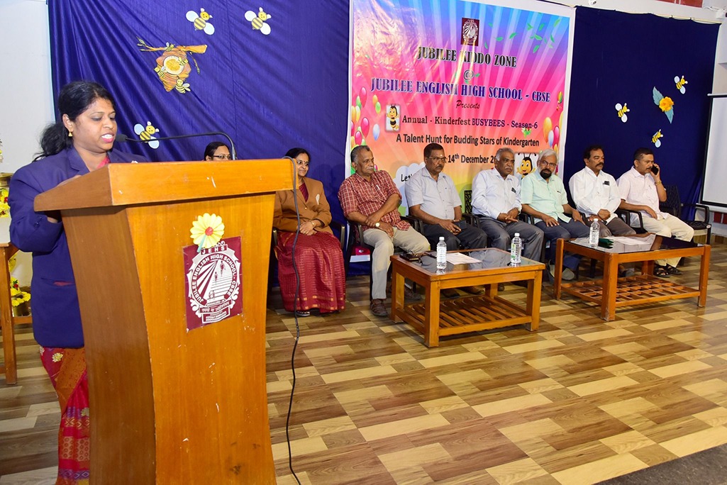 imgi_4_busy-bees2403