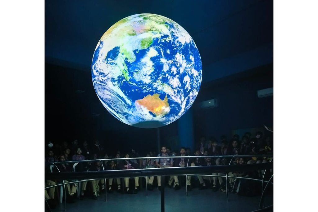 imgi_4_museum-visit2403