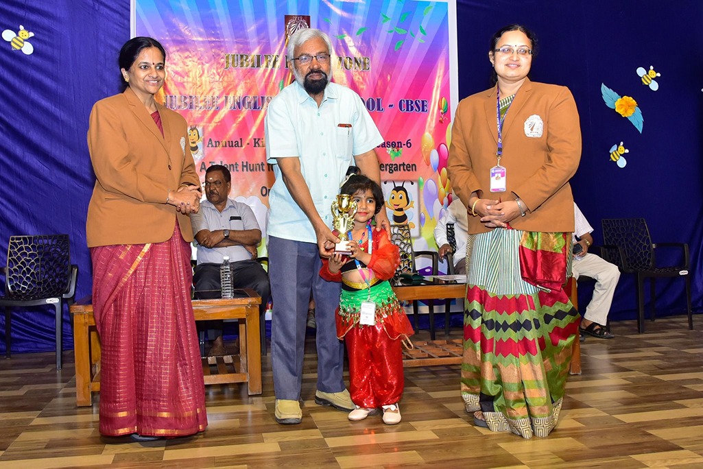 imgi_6_busy-bees2405