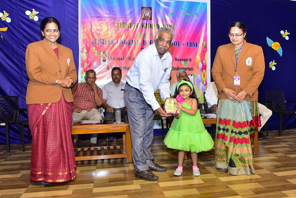 imgi_7_busy-bees2406