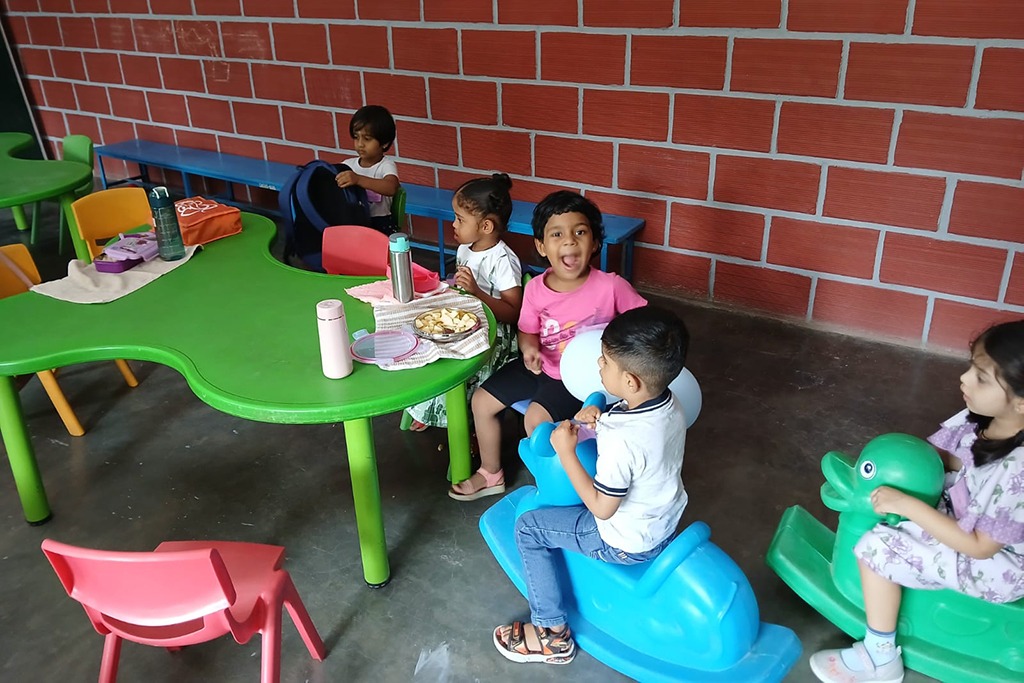 imgi_7_openingday2406