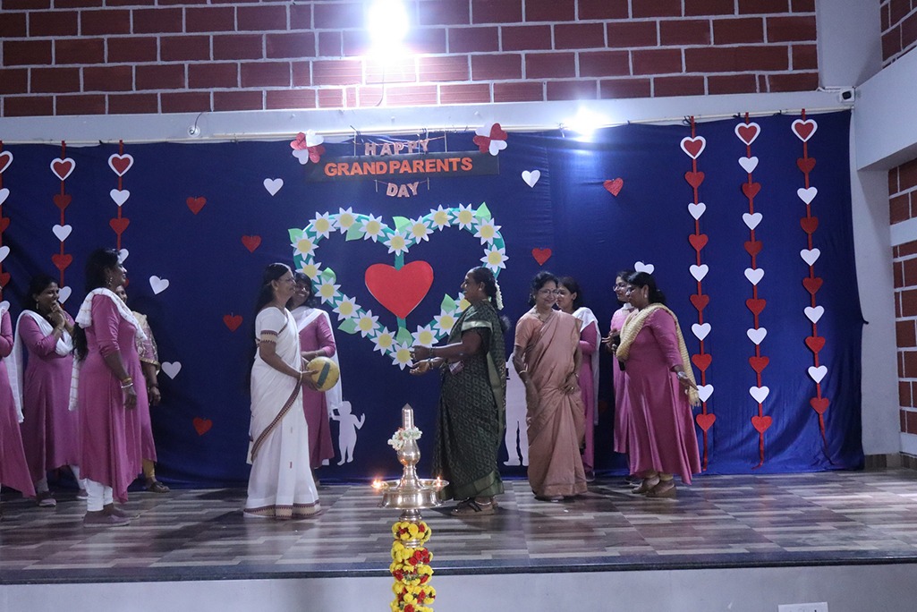 imgi_9_grandparentsday2408