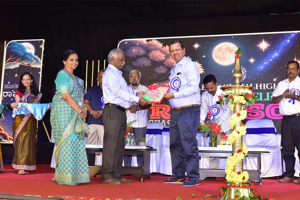 582729479_1334219715167542_1803629423615700682_n