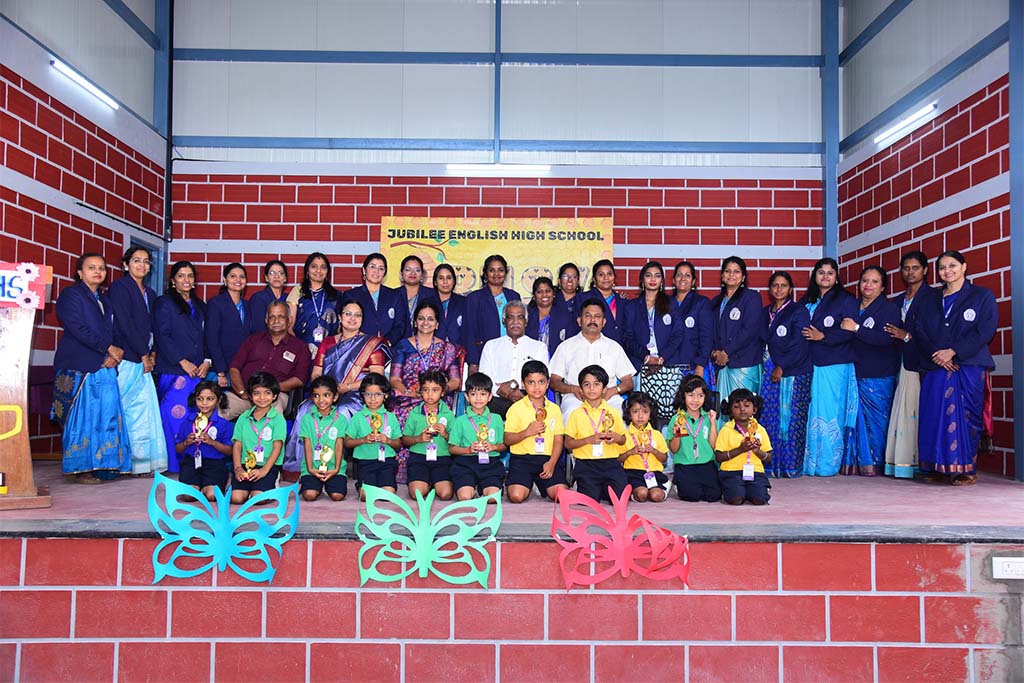 BusyBees Season-7-2502