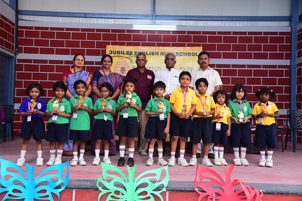 BusyBees Season-7-2503