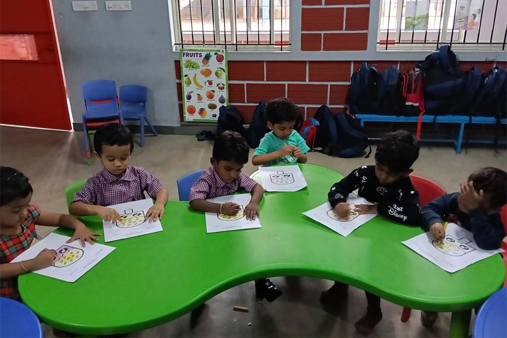 CCA-colouring-activity-2504