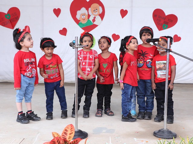 imgi_11_grandparentsday2210