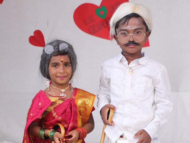 imgi_12_grandparentsday2211