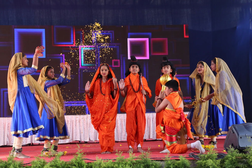 imgi_13_annualday2312