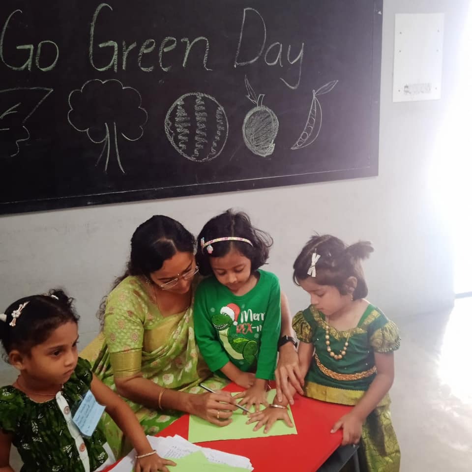 imgi_2_greendaylkg2301