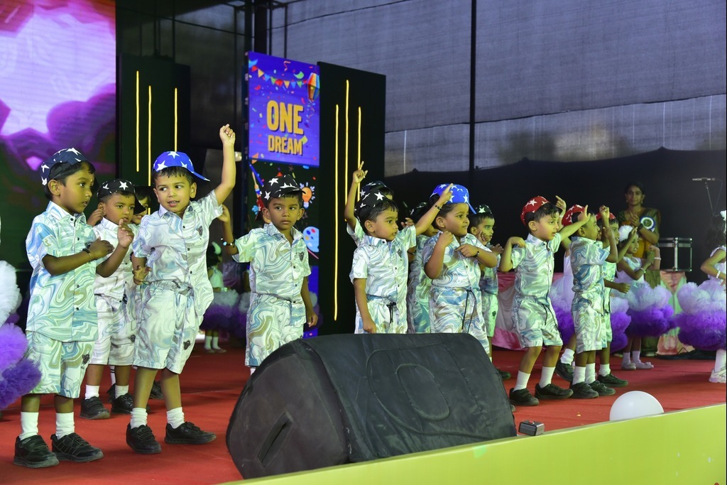 imgi_3_annualday2402