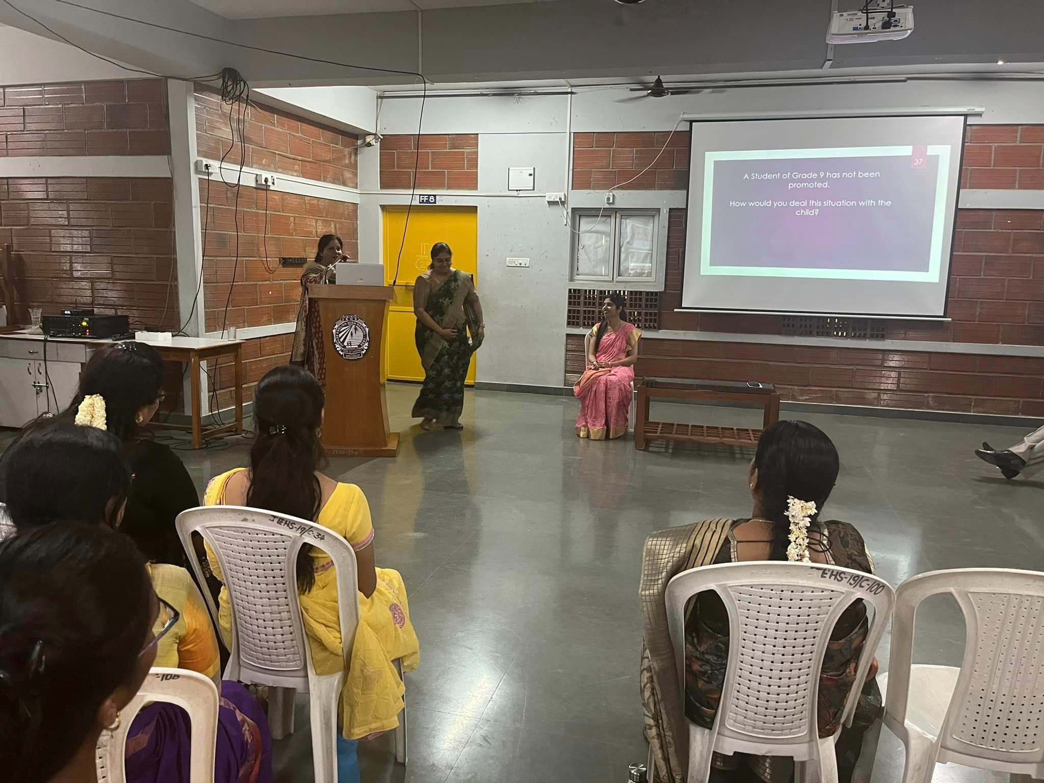 imgi_4_orientation2303