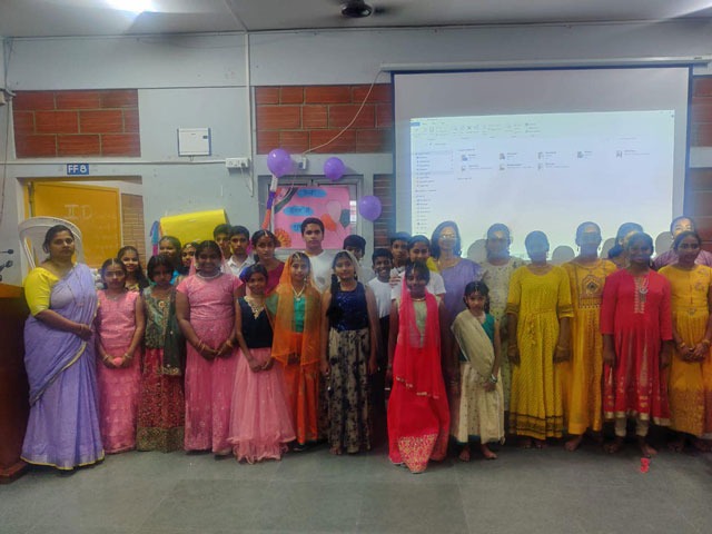 imgi_5_hindidiwas2204