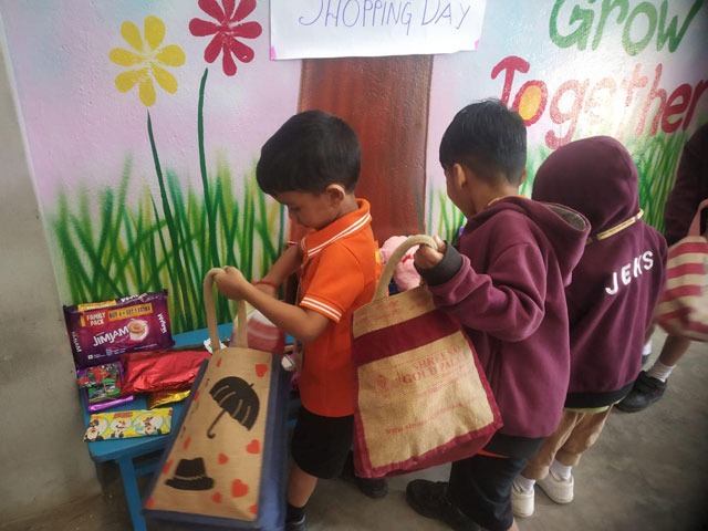 imgi_5_shoppingday2204