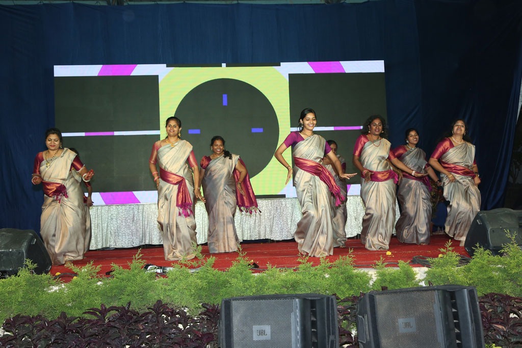 imgi_6_annualday2305