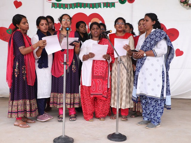 imgi_6_grandparentsday2205