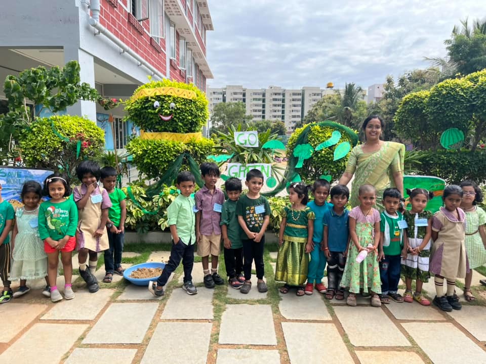 imgi_6_greendaylkg2305