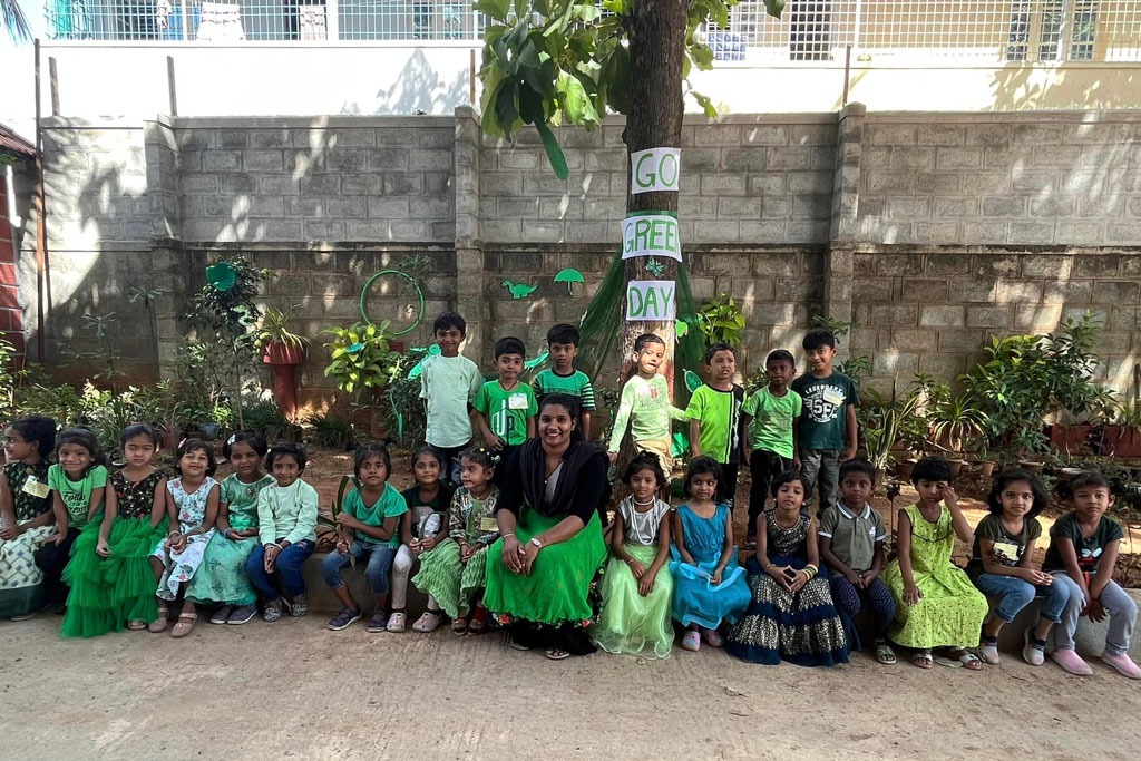 imgi_6_greendayukg2305