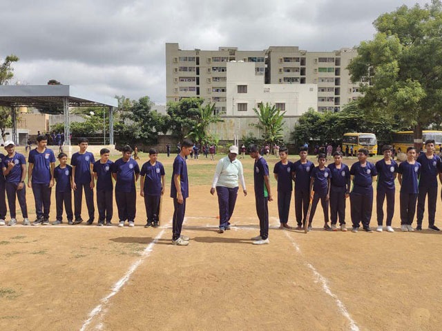 imgi_6_interhouse2205