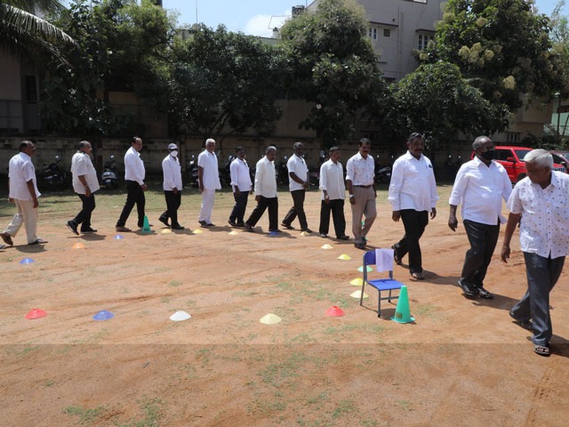 imgi_7_grandparentsday2206