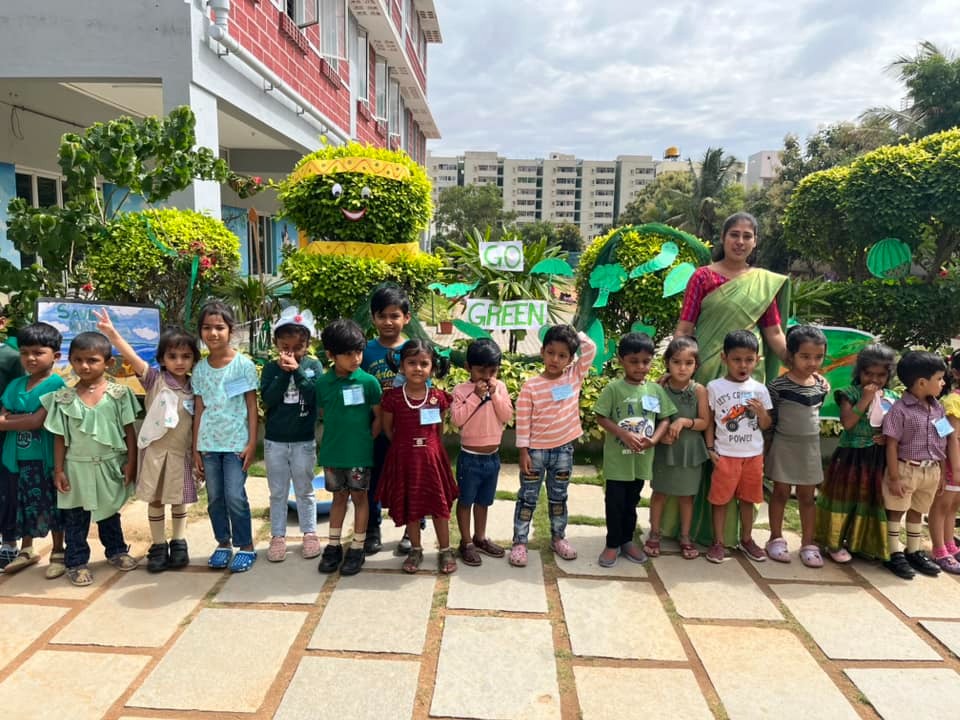 imgi_7_greendaylkg2306