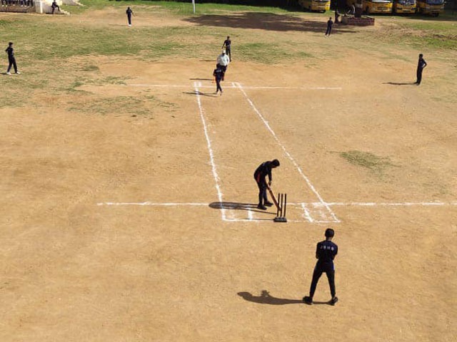 imgi_7_interhouse2206