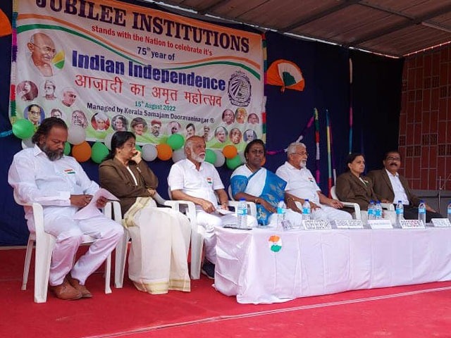 imgi_8_independence2207