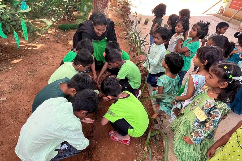 imgi_9_greendayukg2308