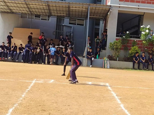 imgi_9_interhouse2208