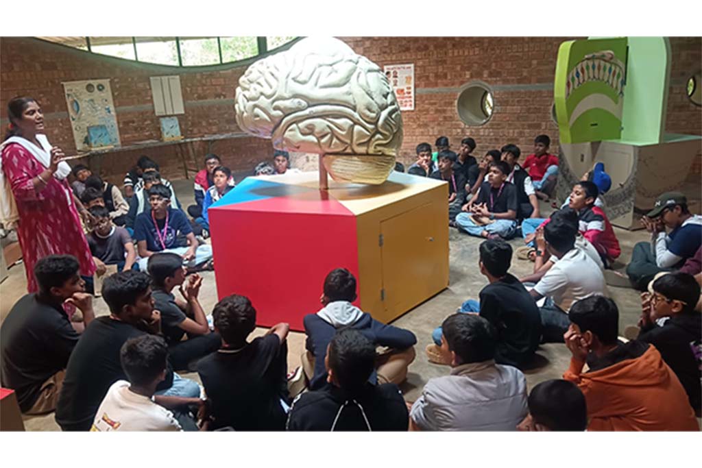 educational-trip-2503